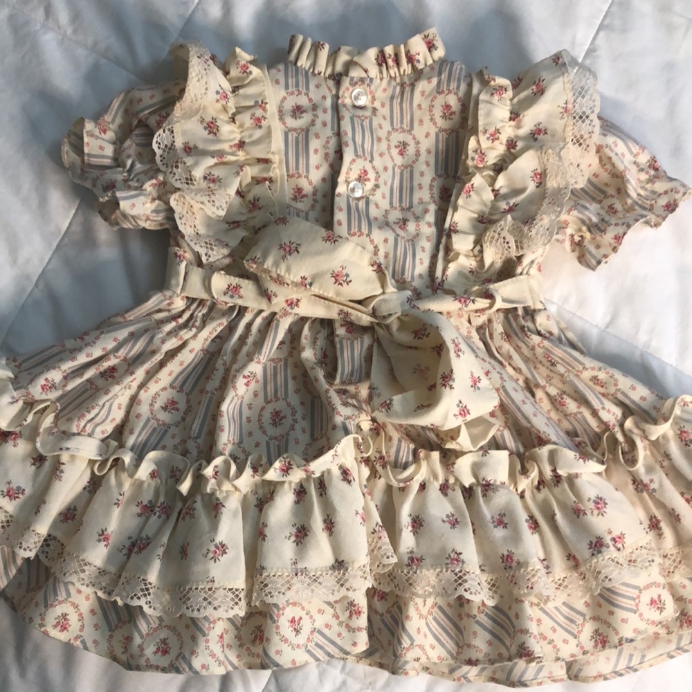 Vintage Sweet N Sassy Floral Dress - Picture 2 of 8